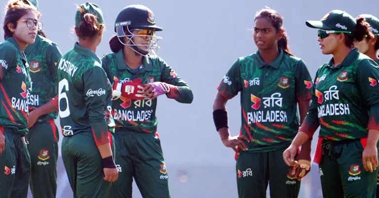 বাংলাদেশ নারী জাতীয় ক্রিকেট দলের একাংশ